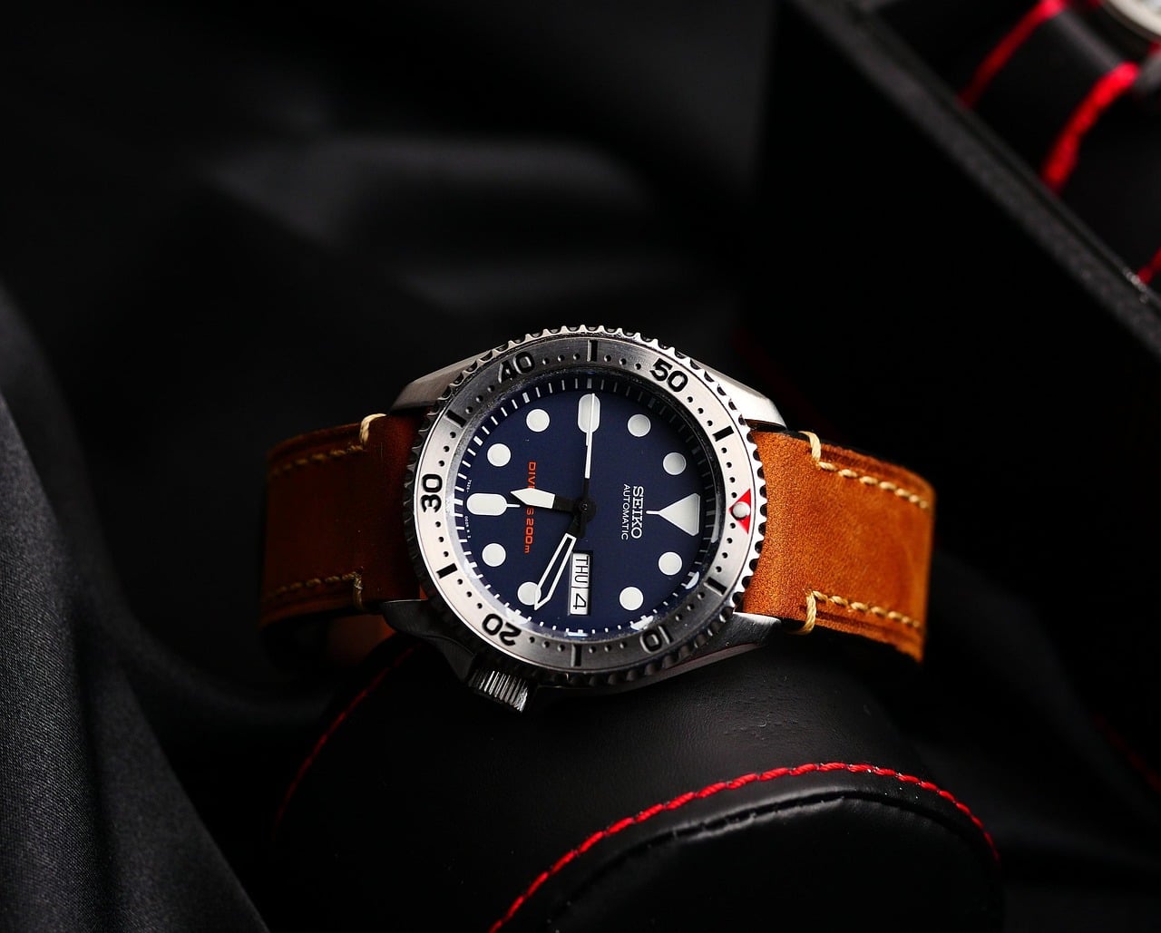Mechanical watches often carry a sense of history, yet few brands manage to reinterpret that heritage with a distinctly modern voice. CIGA Design approaches watchmaking from a design-first perspective, blending architectural structure with mechanical transparency. Known for global recognition and prestigious awards, the brand positions itself as a disruptor within contemporary horology. This review explores how CIGA Design combines innovation, craftsmanship, and accessibility while maintaining credibility in the world of award winning mechanical watches.