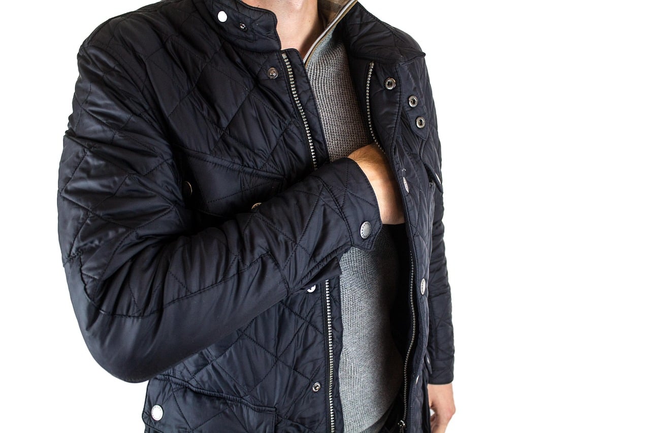 Clothing often reveals its value in subtle ways. A jacket that fits just right. A pair of shoes that feel comfortable from morning to evening. A shirt that transitions easily from work to dinner. Bugatti approaches fashion with this quiet understanding, creating pieces that blend elegance with everyday practicality. Rather than focusing on fleeting statements, the brand builds collections around timeless fashion that feels refined yet wearable. This review explores how Bugatti balances European sophistication with real-world function, and whether its services and online experience support that promise.